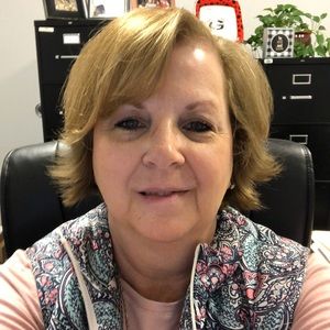 Meet your Posher, Angela